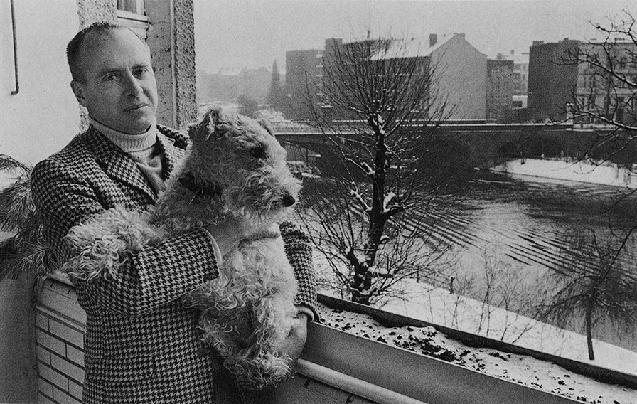 Colville on the balcony